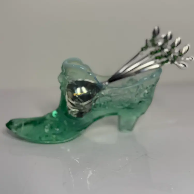 Set Of Spoons: Matches Fenton Opalescent Sea Mist