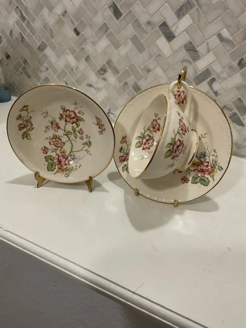 Homer Laughlin “Eggshell Georgian” 3 Pc Serving Set