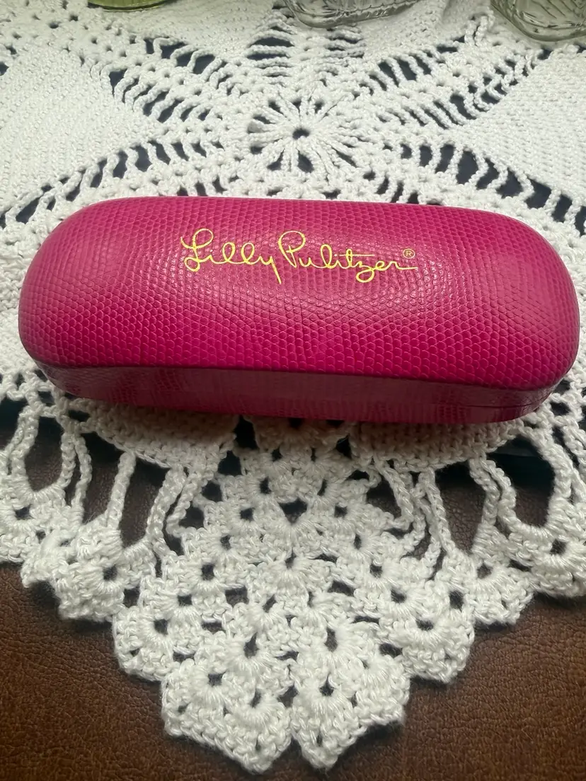 Lilly Pulitzer Eye Glasses Case With Necklace
