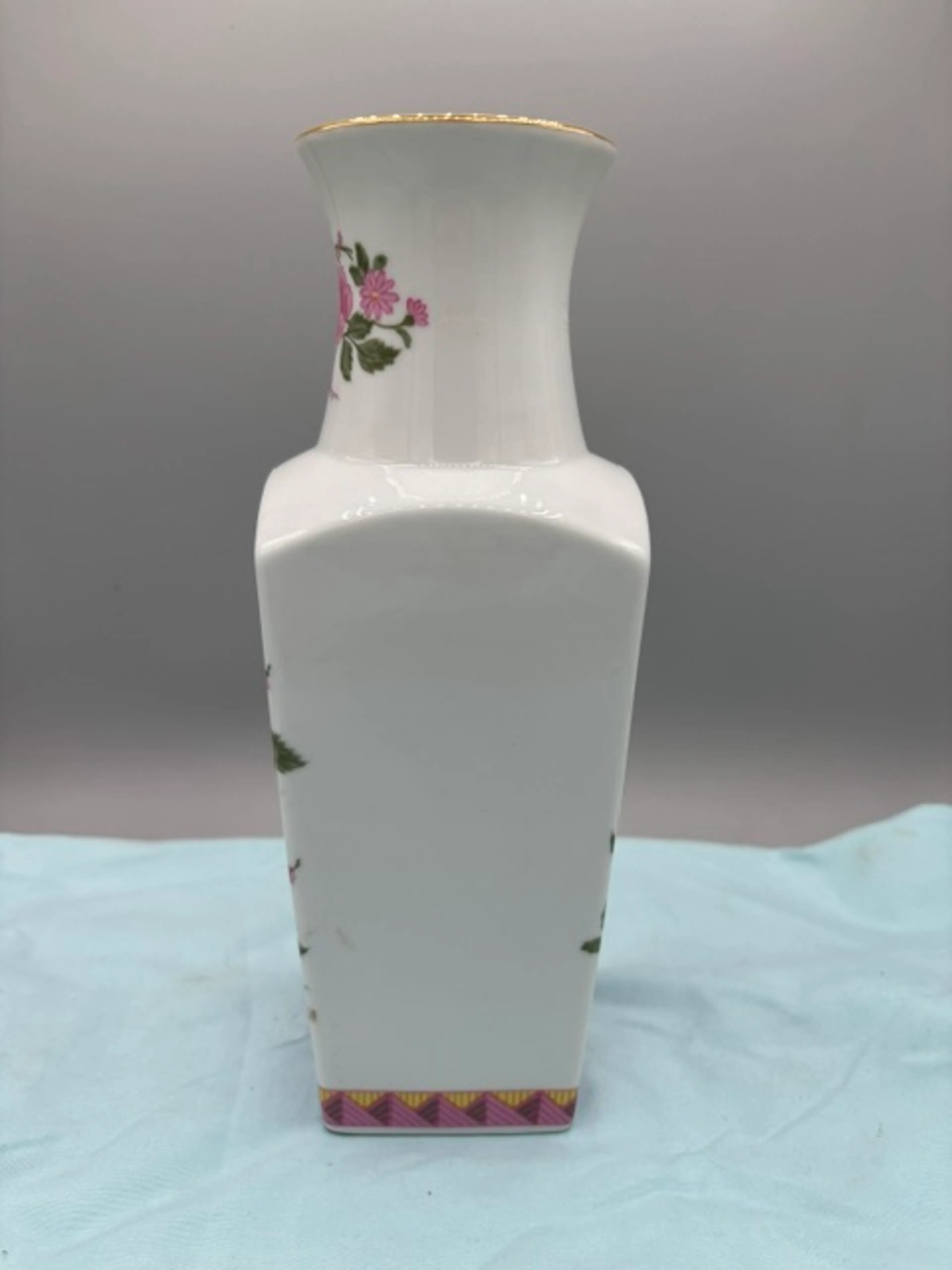 Image 3 of 4