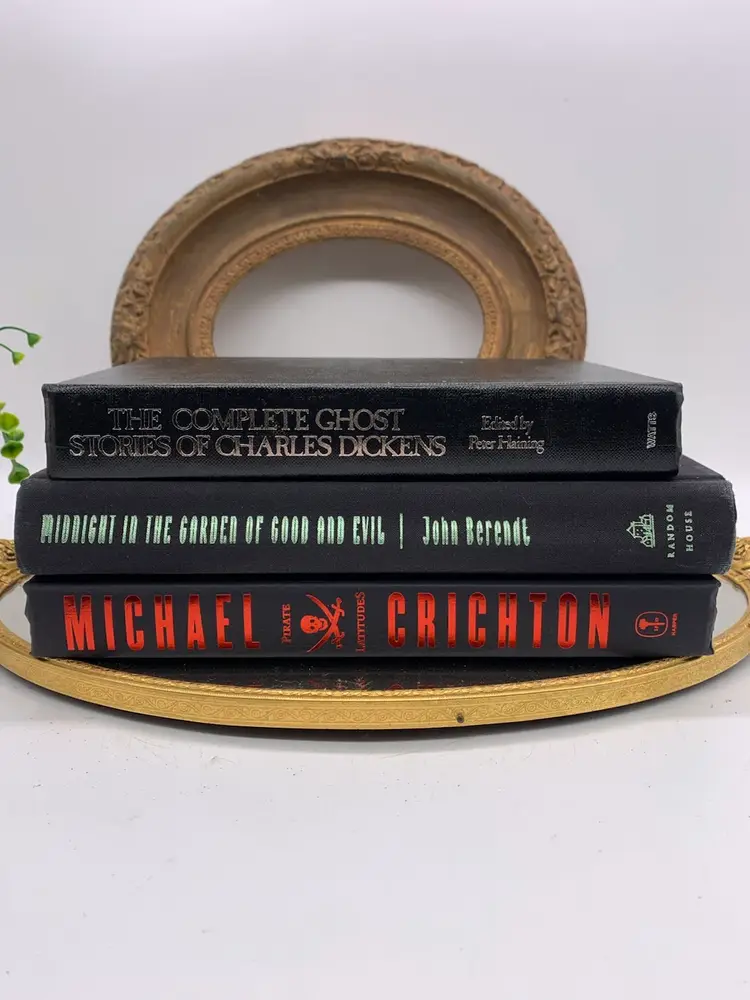 Decorative Book  - Midnight In The Garden Of Good And Evil