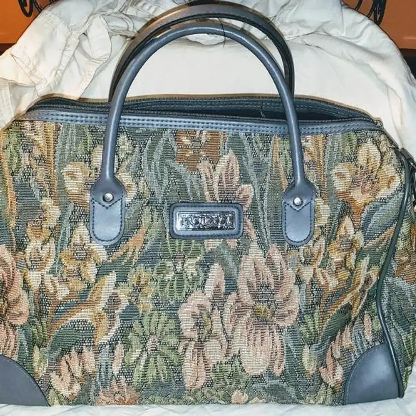 *VINTAGE* PROTOCOL Tapestry overnight bag EUC