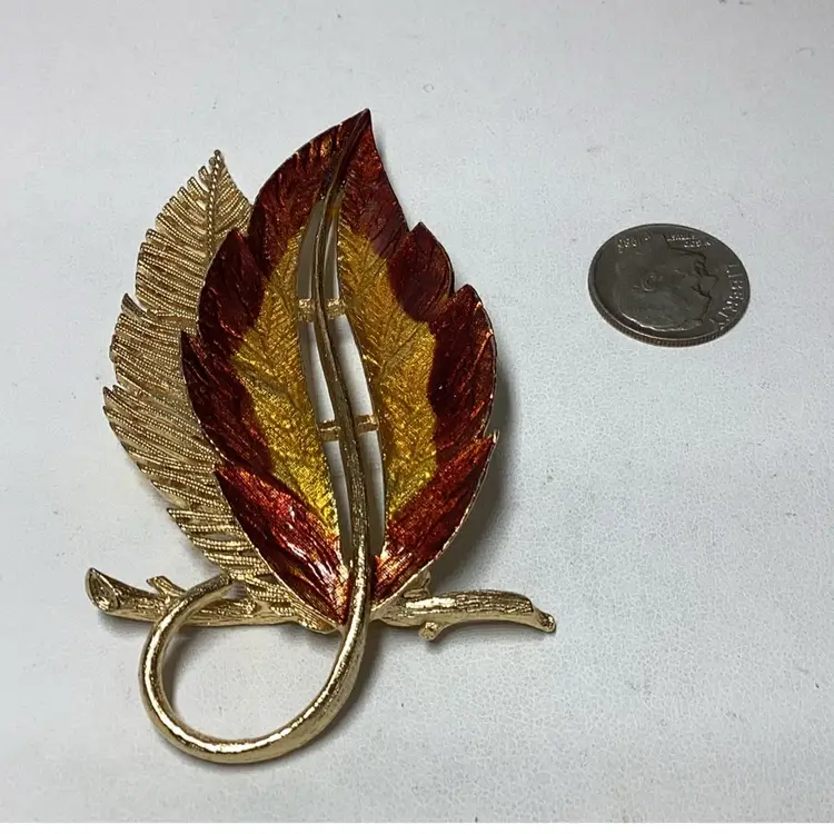 Double Leaf Goldtone Brooch 3”