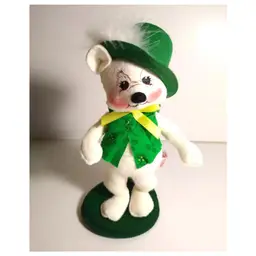 ANNALEE St Patrick's Day Irish Dressed White Bear In Feather Hat Anthropomorphic