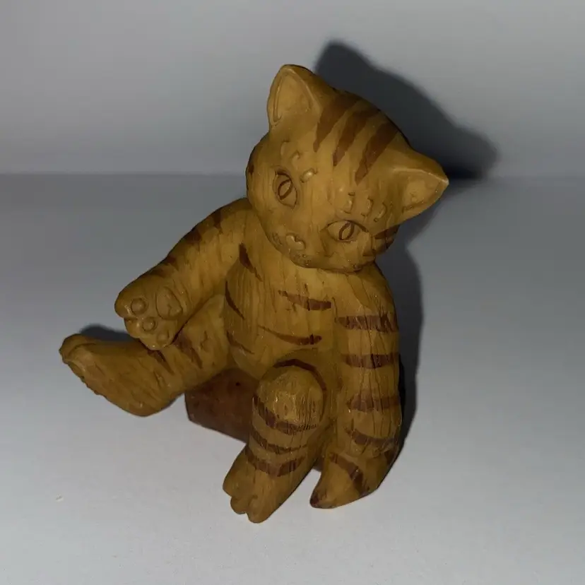 Calico Kittens Orange Tabby Cat Kitty Kitten “ Wood Hand Carved “ Figurine 1998