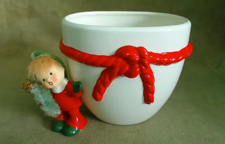 Vintage Christmas Planter with a Stocking Capped Lad | Super Cute Boy, or Pixie, or Elf, All Dressed for Christmas Snow | 1970s Napcoware Made in Japan