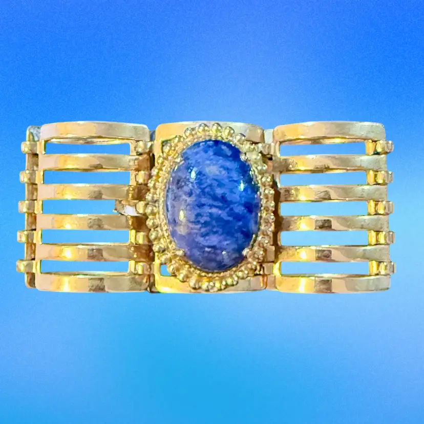 Vintage Blue Cabochon Goldtone Bracelet