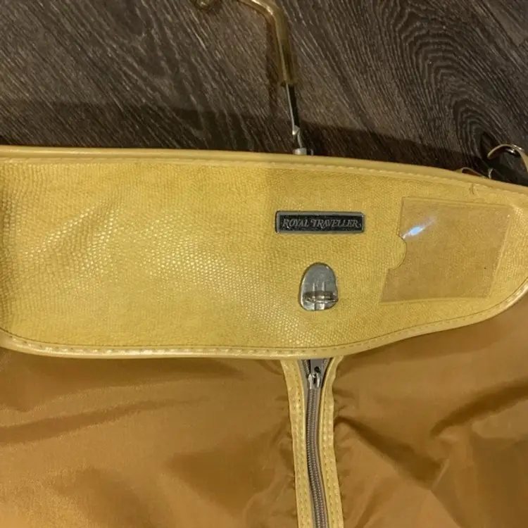Vintage Royal Traveller Yellow Leather Garment Bag Leather Style PreOwned