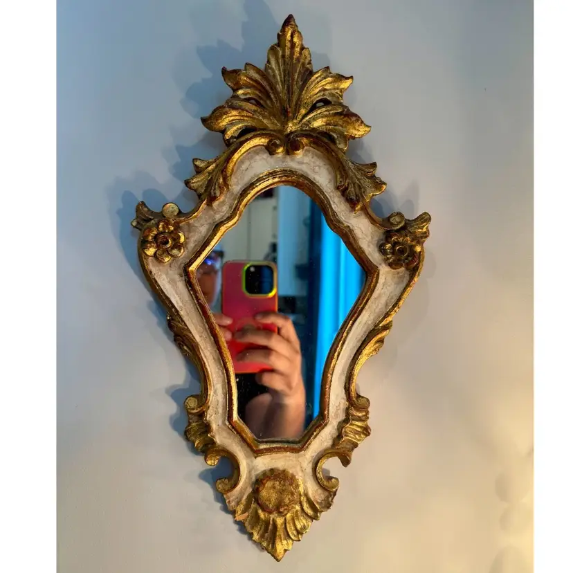 😻 13x8” Italian Rococo gilt wood wall mirror, ornate carvings & gold leaf finish. Mirrors featuring these specific design elements, including the leaf crown were produced during the mid-20th century (circa 1940s–1950s)