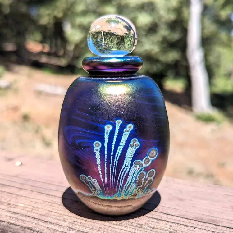 Robert Eickholt Signed Iridescent Art Glass Perfume Bottle Purples Blues 1990