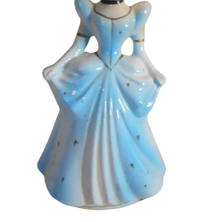 Vintage 1960 Walt Disney's Cinderella 5" Porcelain Figurine Estate Find