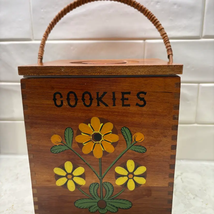 Vintage Lined Wooden Cookie Jar With Woven Handle