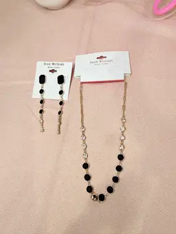 Isaac Mizrahi Jewelry Set Necklace Earrings Black Drop Gold Elegant Gift