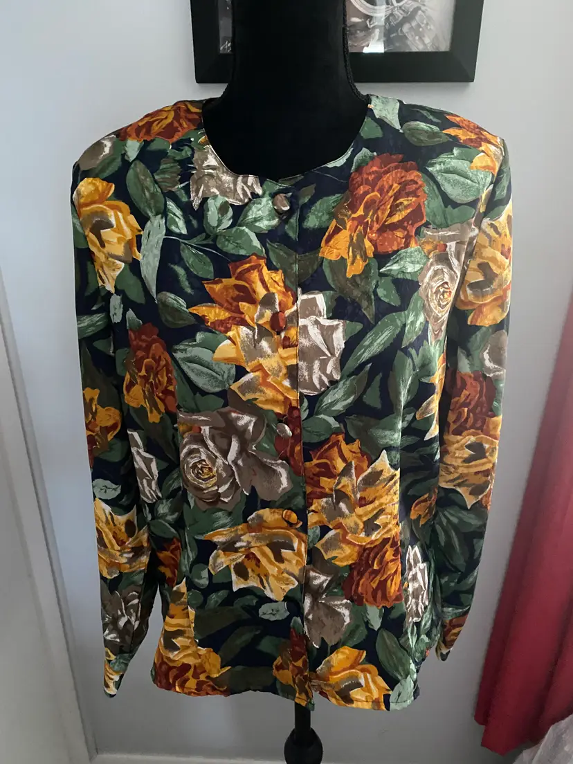 Vintage Camille Claudel Long Sleeve Rose Design Button Up Polyester Blouse Large