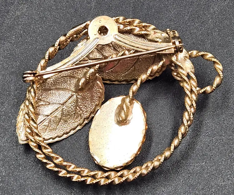 Pastel Aurora Borealis Volcano Glass And Gold Tone Leaf Brooch