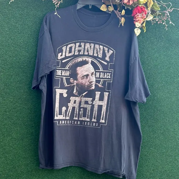 Johnny Cash, The American Legend , The Man In Black, Black T-shirt