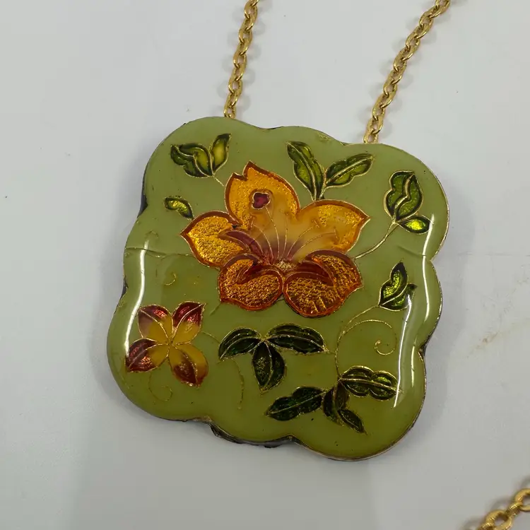 Gold Tone Chain With Floral Enamel Pendant
