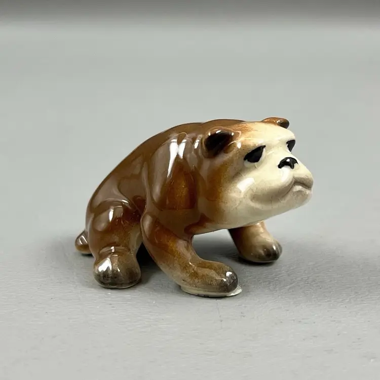 Vintage Hagen Renaker Brown Sitting Bulldog Ceramic Figurine Miniature 1"