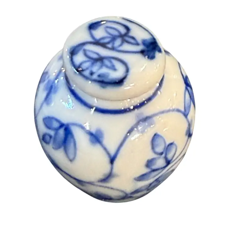 Handcrafted Thailand Blue White Porcelain Flower Leaves Vintage Ginger Jar