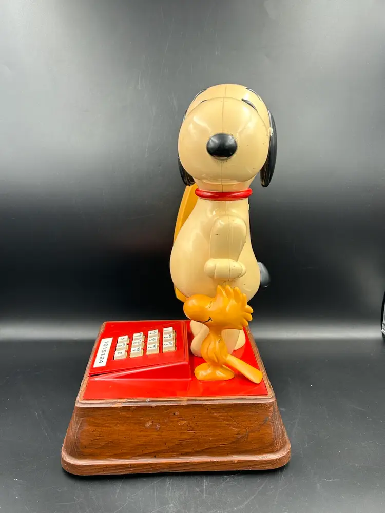Vintage Peanuts Snoopy And Woodstock Push Button Telephone Phone Untested