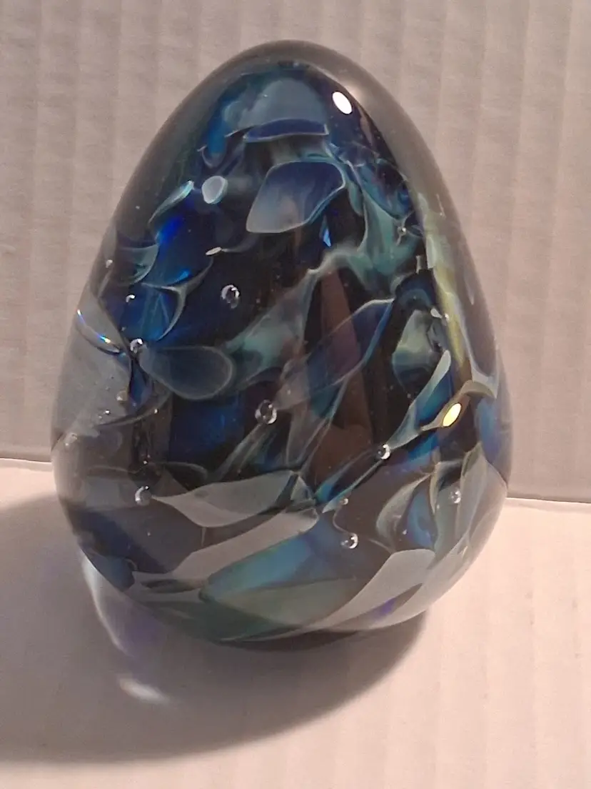 Vintage 1987 Art Glass CC Walters Egg Shaped Spirals Paperweight