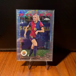 Fridolina Rolfo 24/25 Topps Chrome UWCL Pulsar Refractor