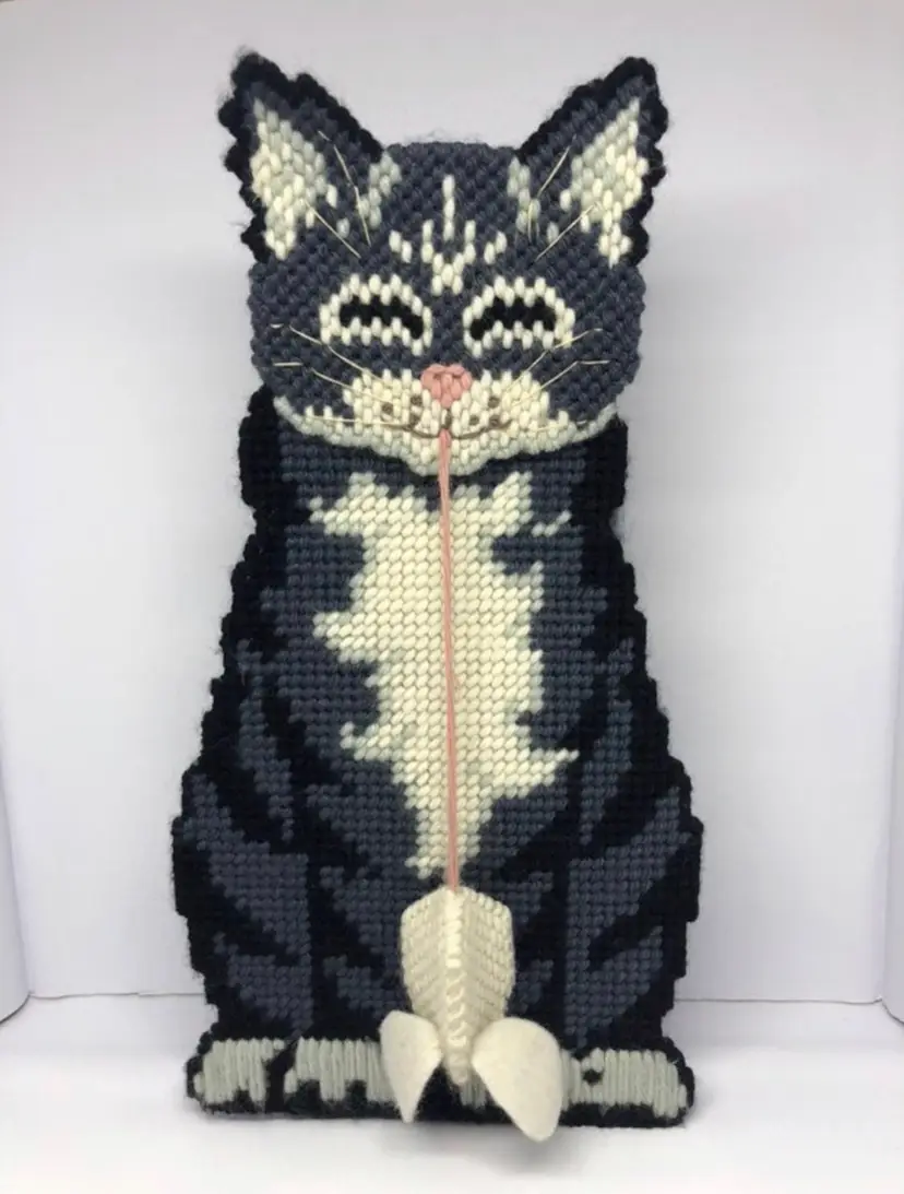 Vintage Needlepoint Cat with Mouse