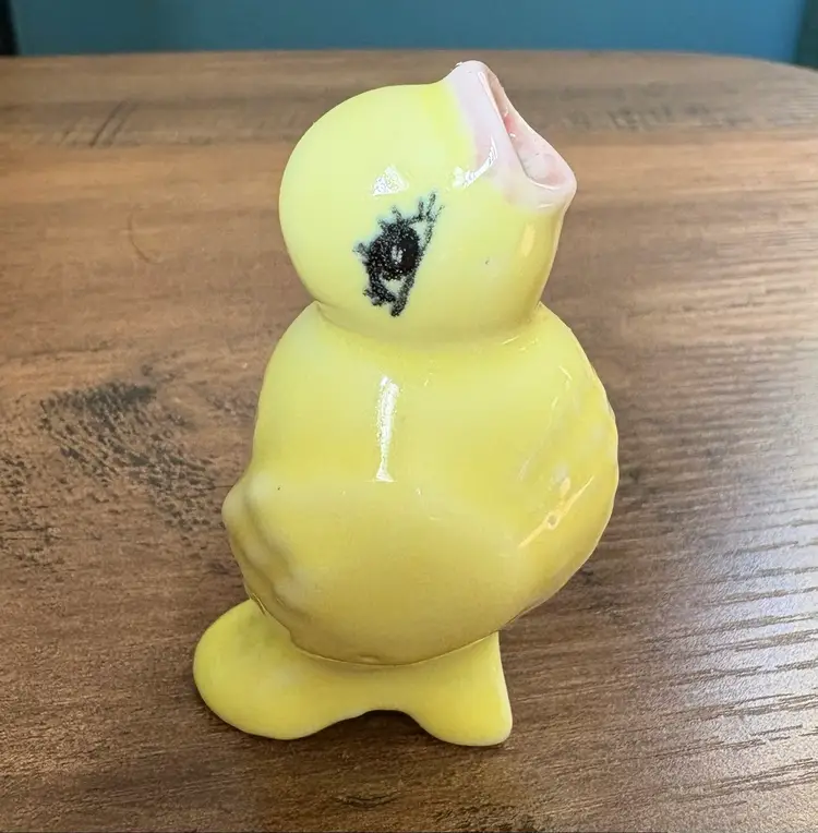 Vintage Josef Originals Pie Bird Yellow Ceramic  Canary 3”