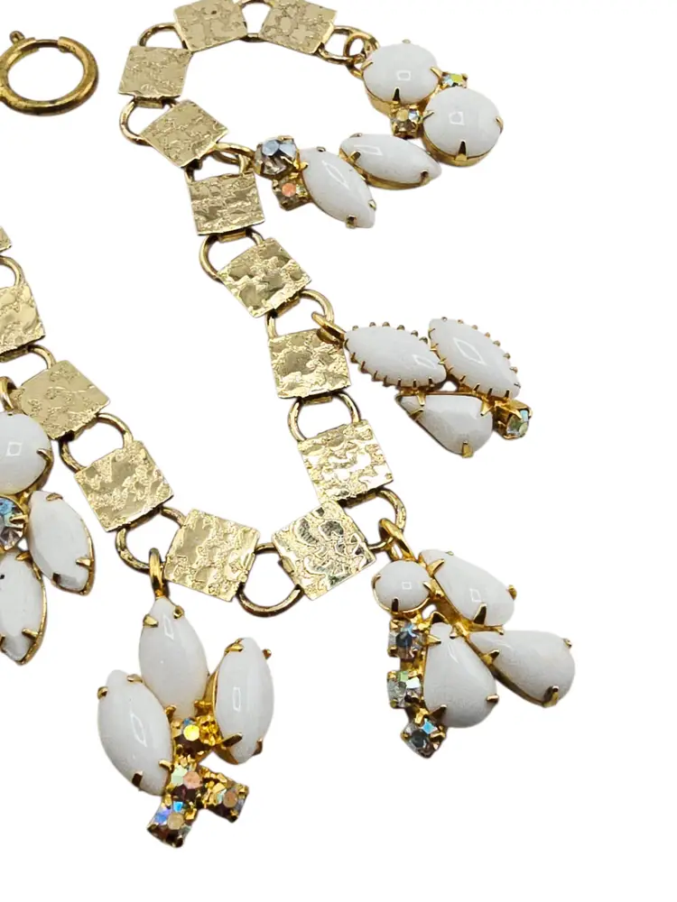 Vintage NOS Julie Rubano Milk Glass Charm Bracelet (A9004)