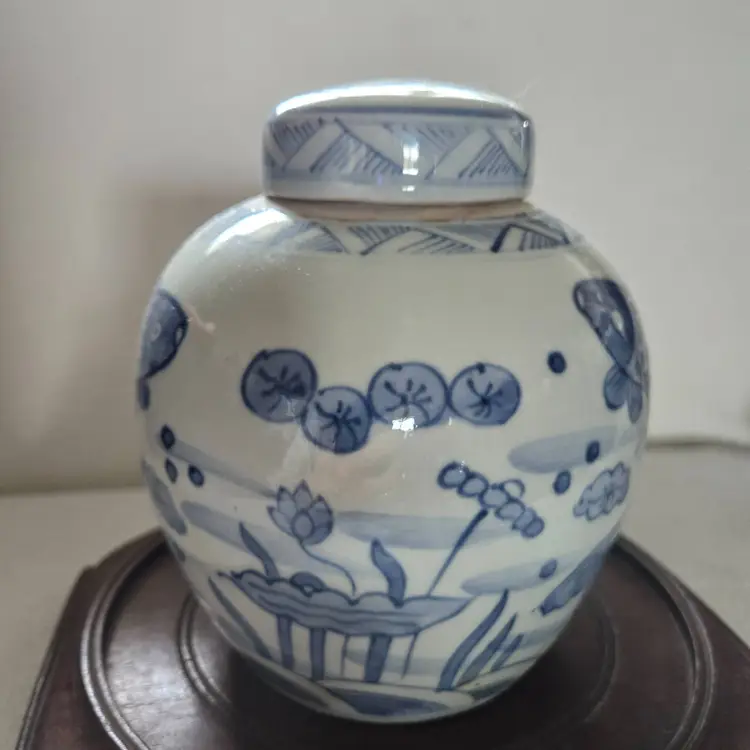 Chinese Blue And White Porcelain Ginger Jar w/Lid In A Koi Fish Motif