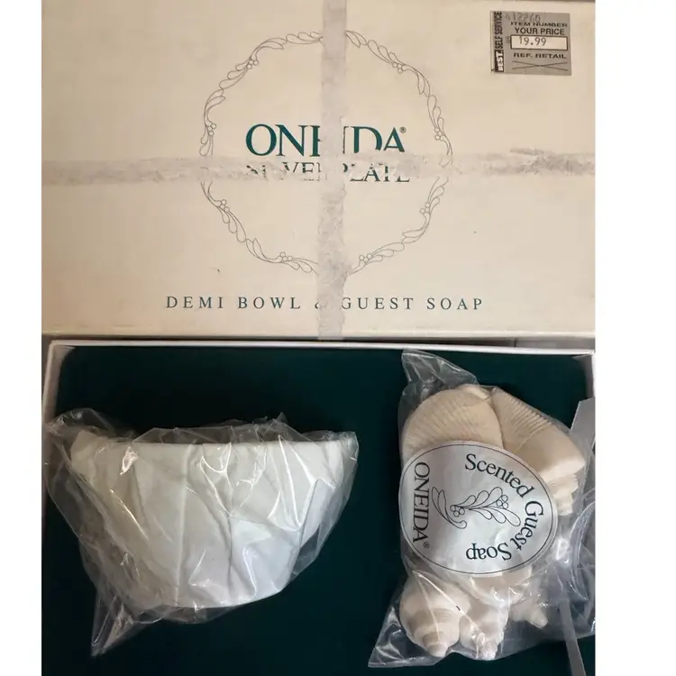 Vintage 90s Oneida Silver Plate Demi Bowl & Guest Soap New In Box