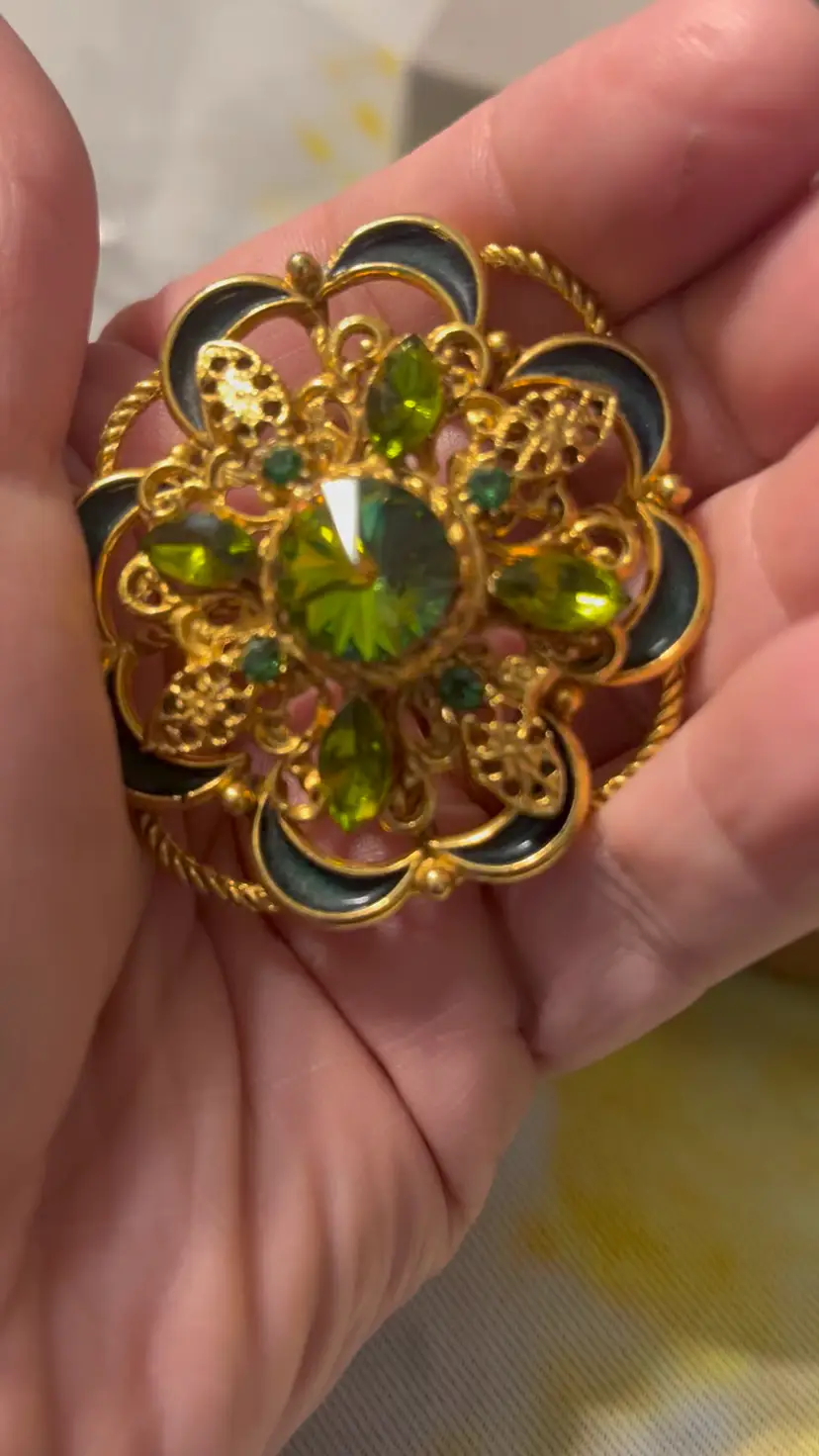 Vintage 1960s Watermelon Vitrail Rhinestone Brooch Juliana D&E STYLE Gold Tone