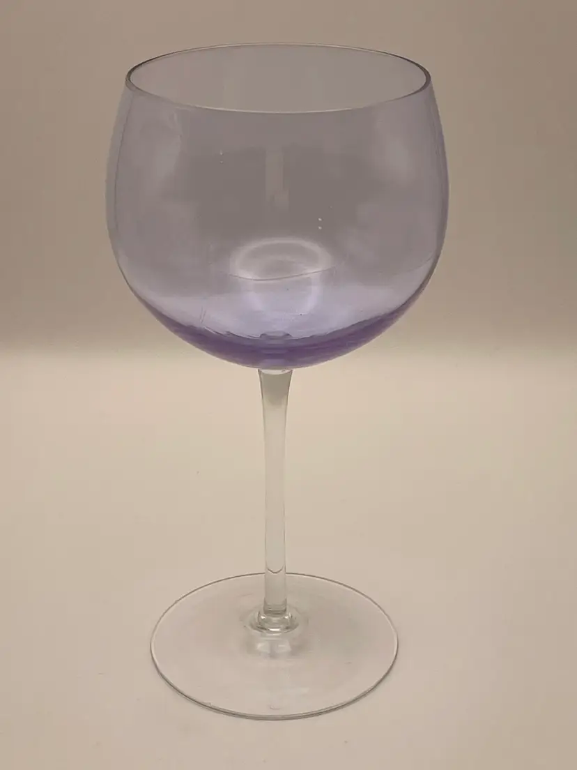 Neodymium Wine Glass with Clear Stem, 7” Tall