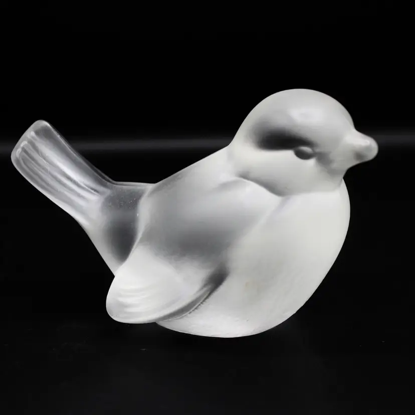 Vintage Fenton Bird Figurine Frosted Satin Glass Elegant Crystal Art Sculpture