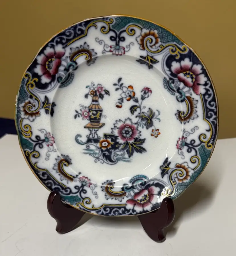 Flow Blue Flower Pot Plate,mid 19th century English Chinoiserie-style design 7”