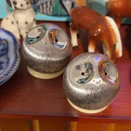 Napier Silver Tone Brush Metal Roly Poly Mini Owl S&p Shakers