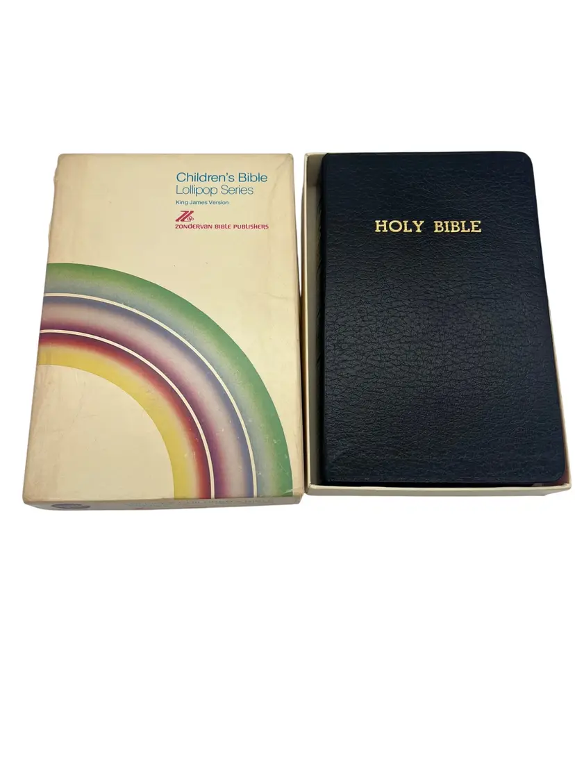 1976 Zondervan Children's Holy Bible KJV Red Letter Lollipop Series Black Leather Boxed Gift Bible w/ Illustrations & Maps