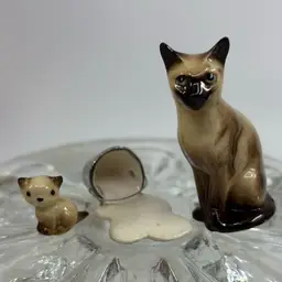 Hagen Renaker Momma Cat 2.25” Baby Cat 0.75” And Spilled Milk 1.75” Set