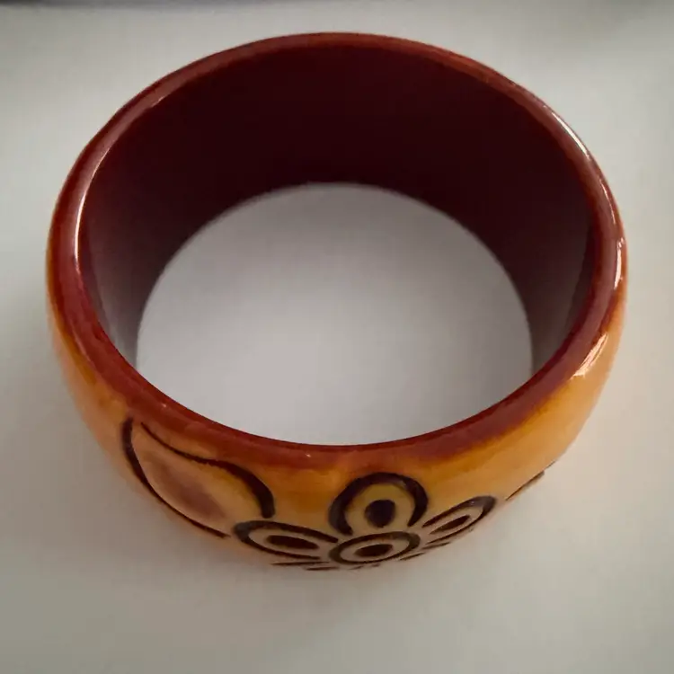 Vintage Carved Flower Bangle 2 3/4” (no Sean)