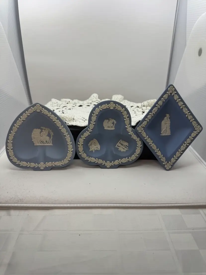 Blue Wedgwood Clover, Diamond, Spade Plates, 4”