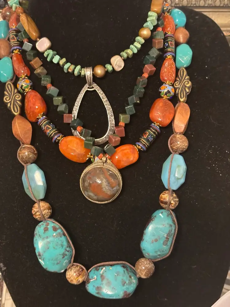 Angela from Circa2020mac Vintage Jewelry  Buy Now And Auctions From $5 