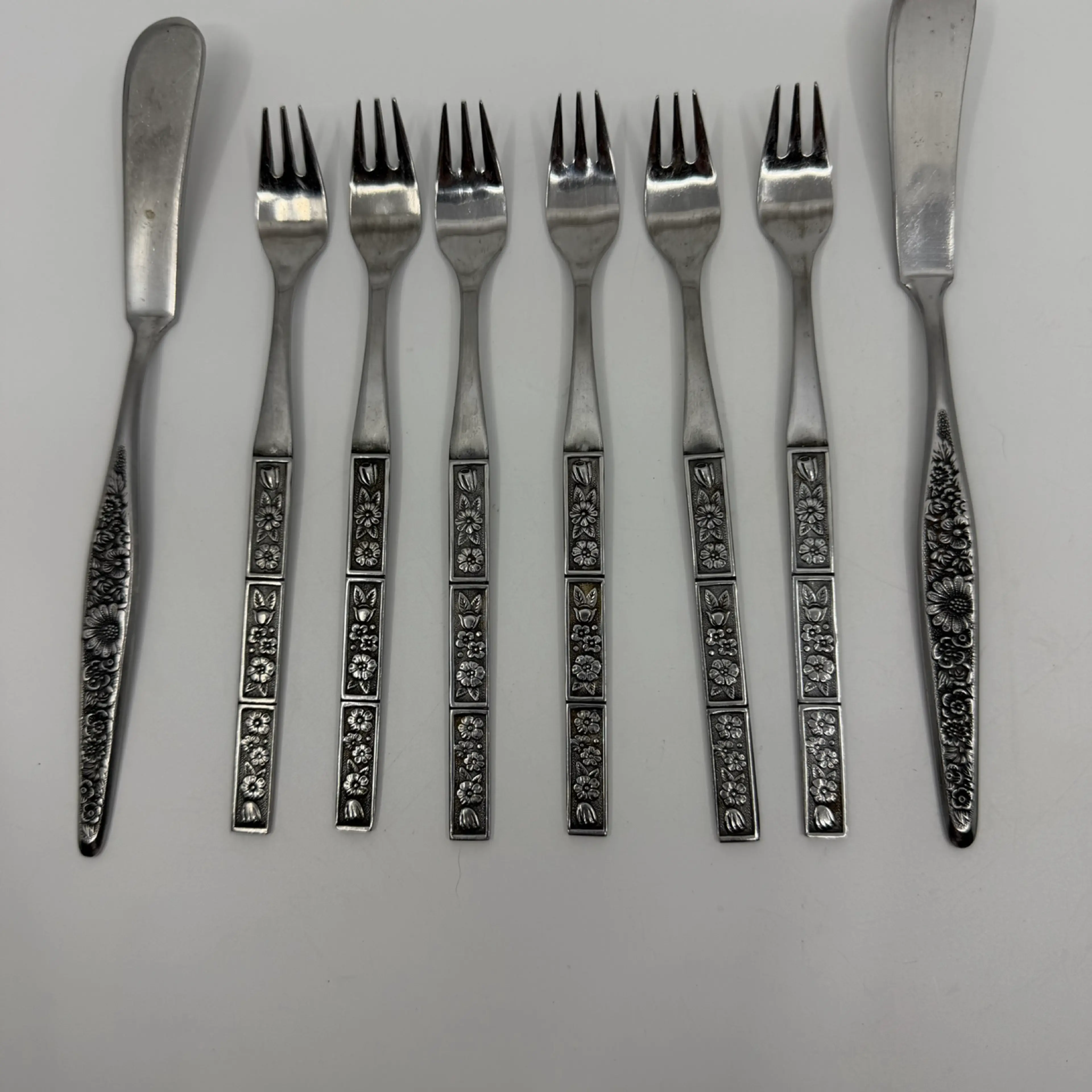 Image 1 of 7