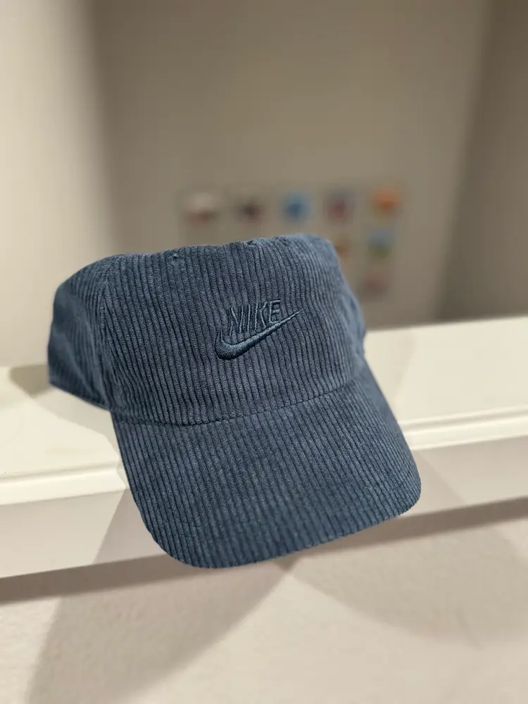 (OS) NWT Nike Corduroy Club Adjustable Hat Blue