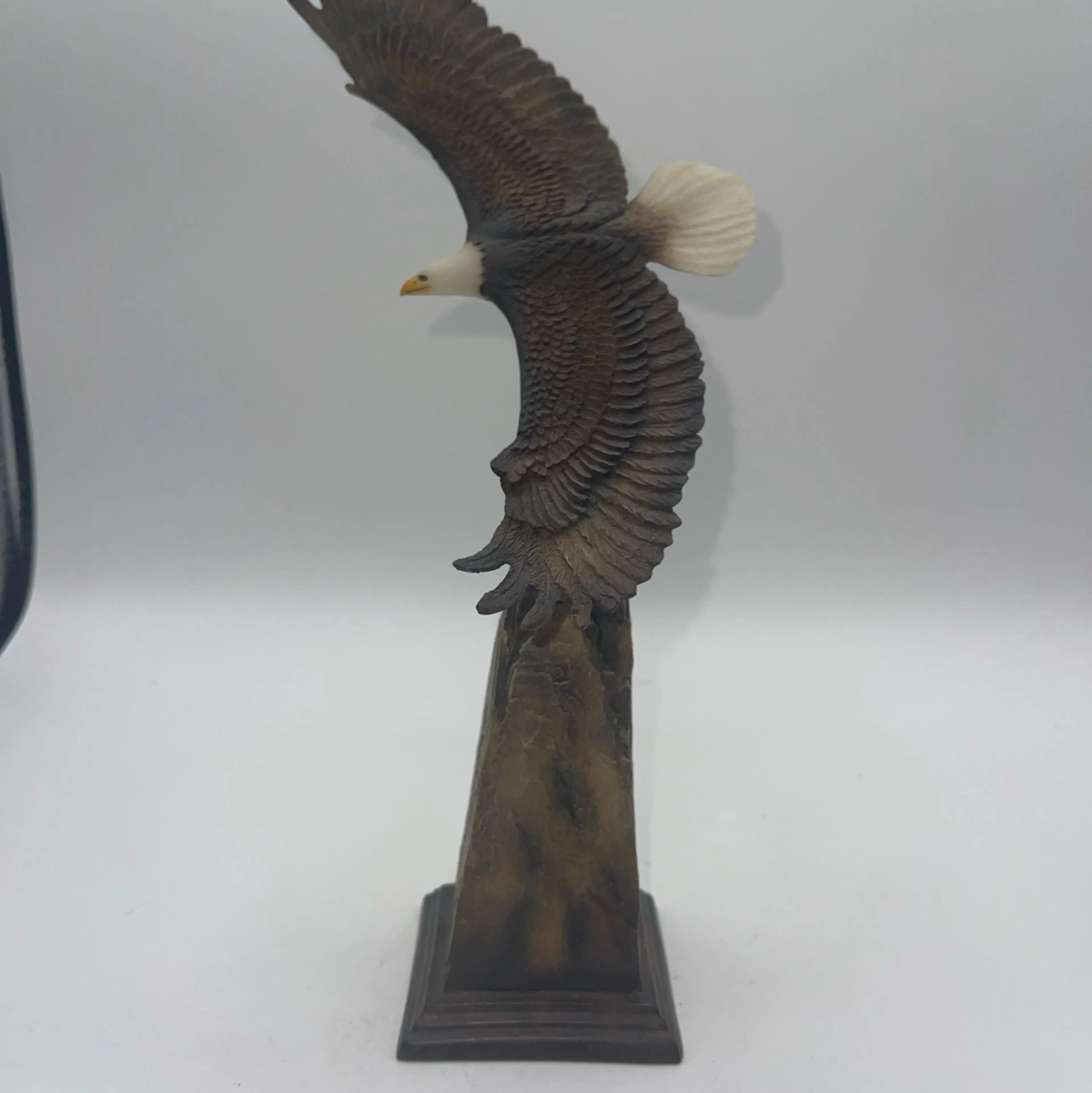 Image 3 of 4