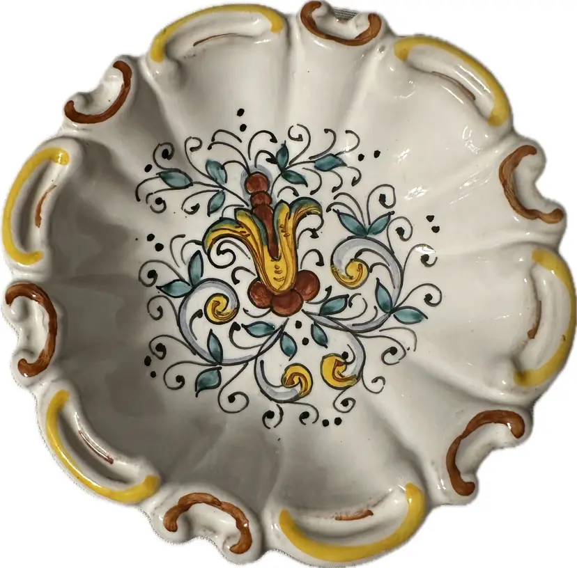 Vintage Italian majolica art pottery bowl,
