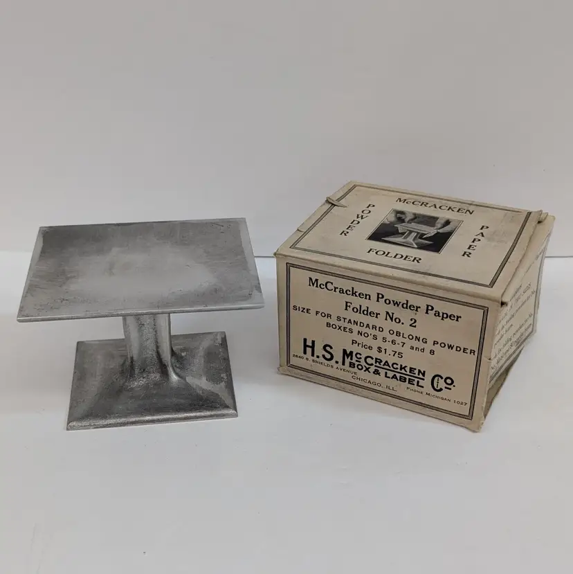 Vintage McCracken Powder Paper Folder No. 2 in Box Pharmaceutical Collectible