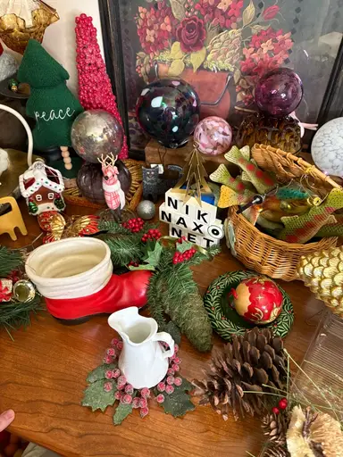 Pop Up! Christmas- I Have Way Too Much Stuff