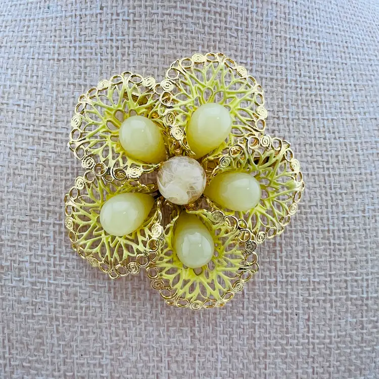 Gorgeous Goldtone Filigree Yellow Enamel Glowy Glass Bead Flower Brooch 2”