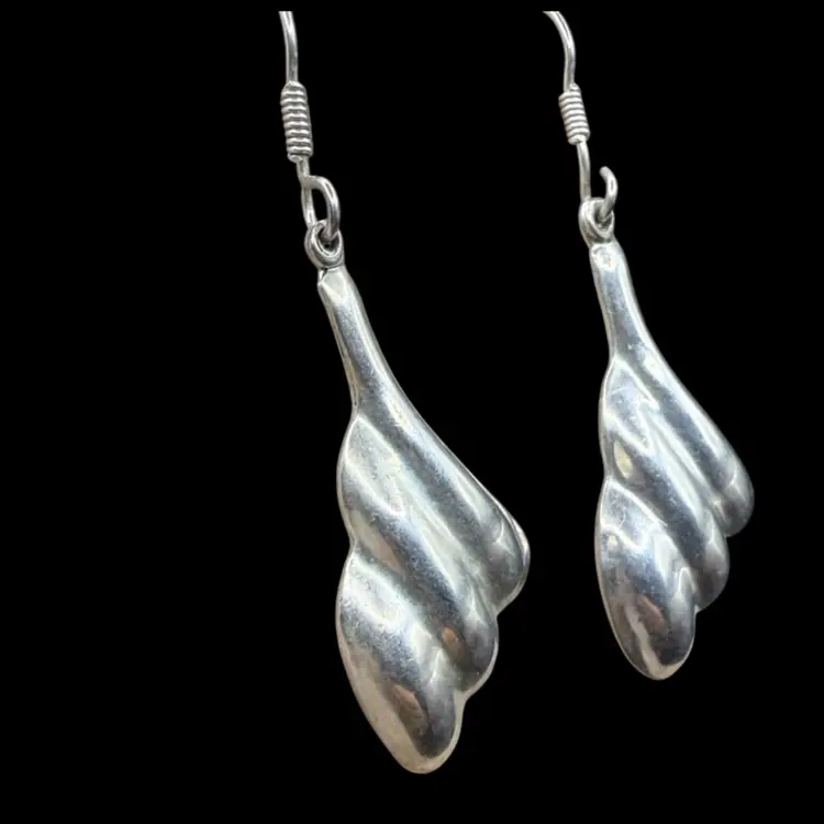 vintage Mexican modernist puffy fluted sterling silver dangle earrings