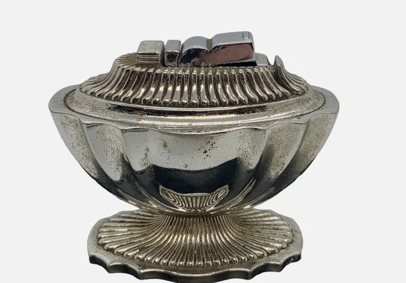 Tabletop Art Deco lighter -1949 American Safety Razor Co - Half Clam Shell